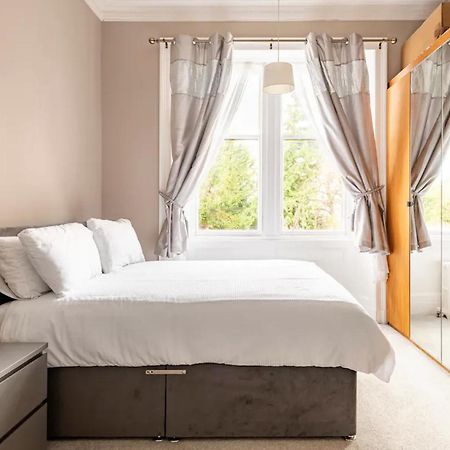 Lady Road Apartment Единбург Екстериор снимка