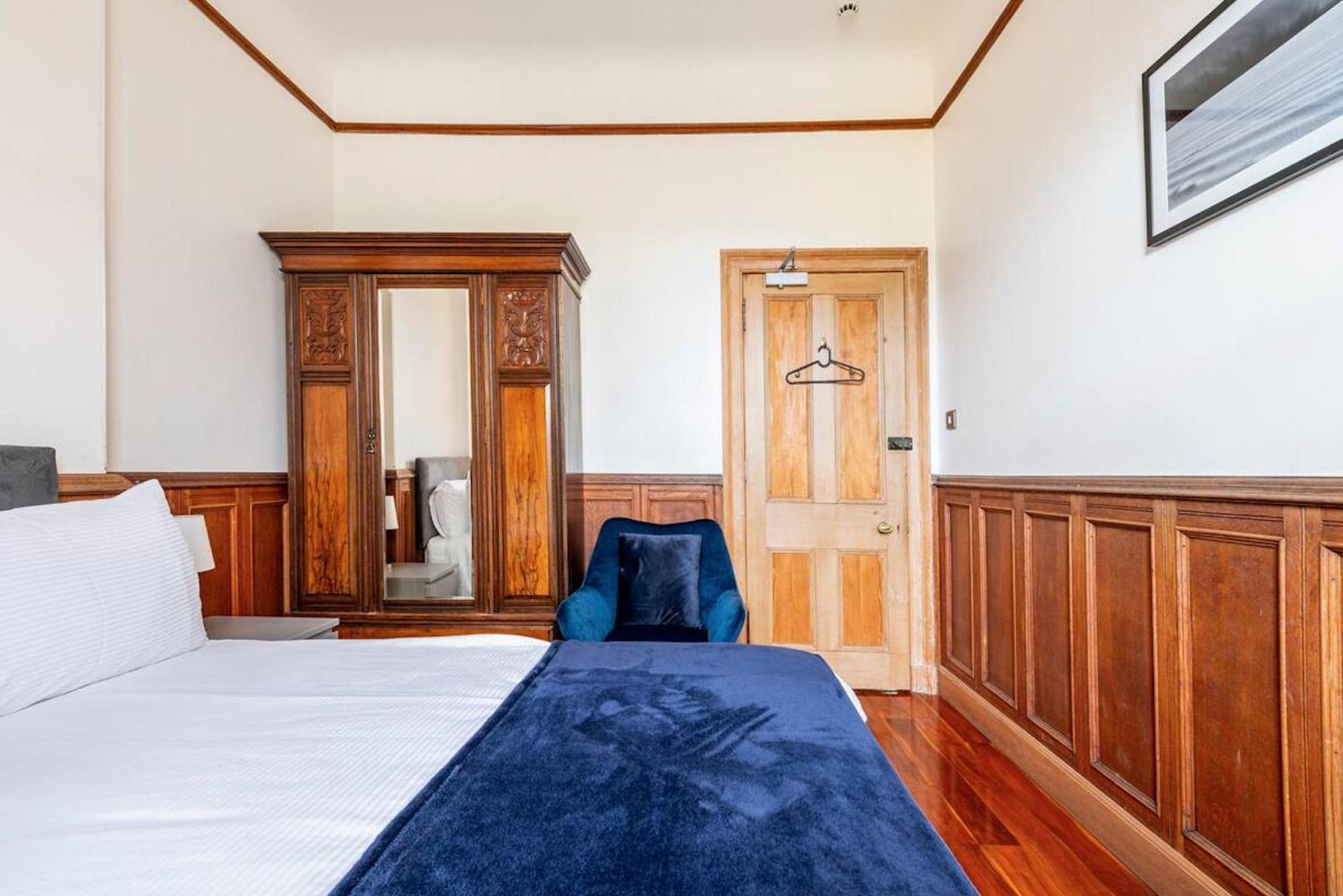 Lady Road Apartment Единбург Екстериор снимка
