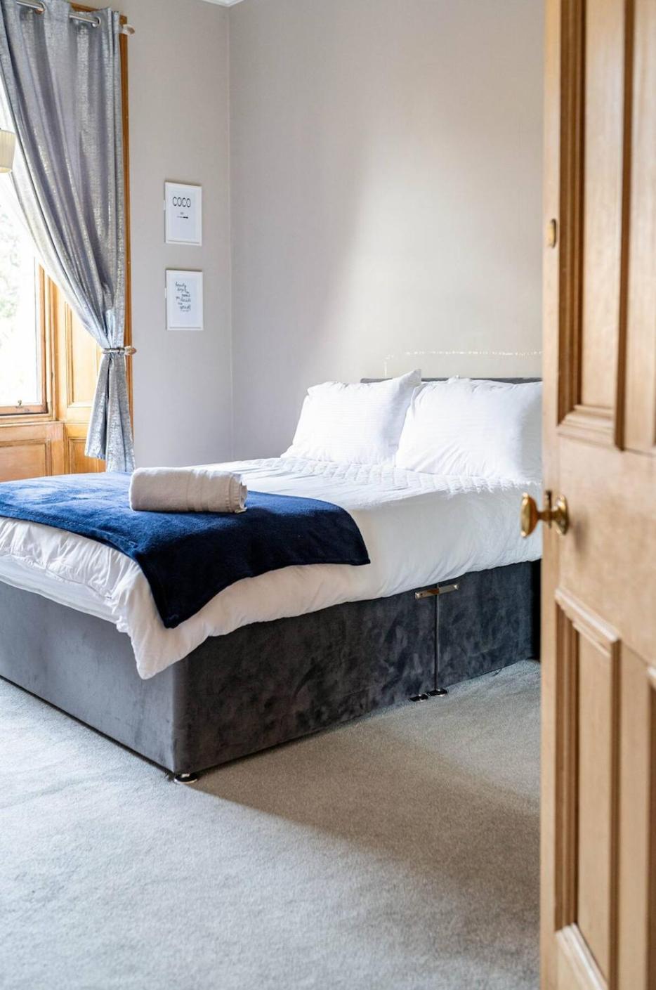 Lady Road Apartment Единбург Екстериор снимка
