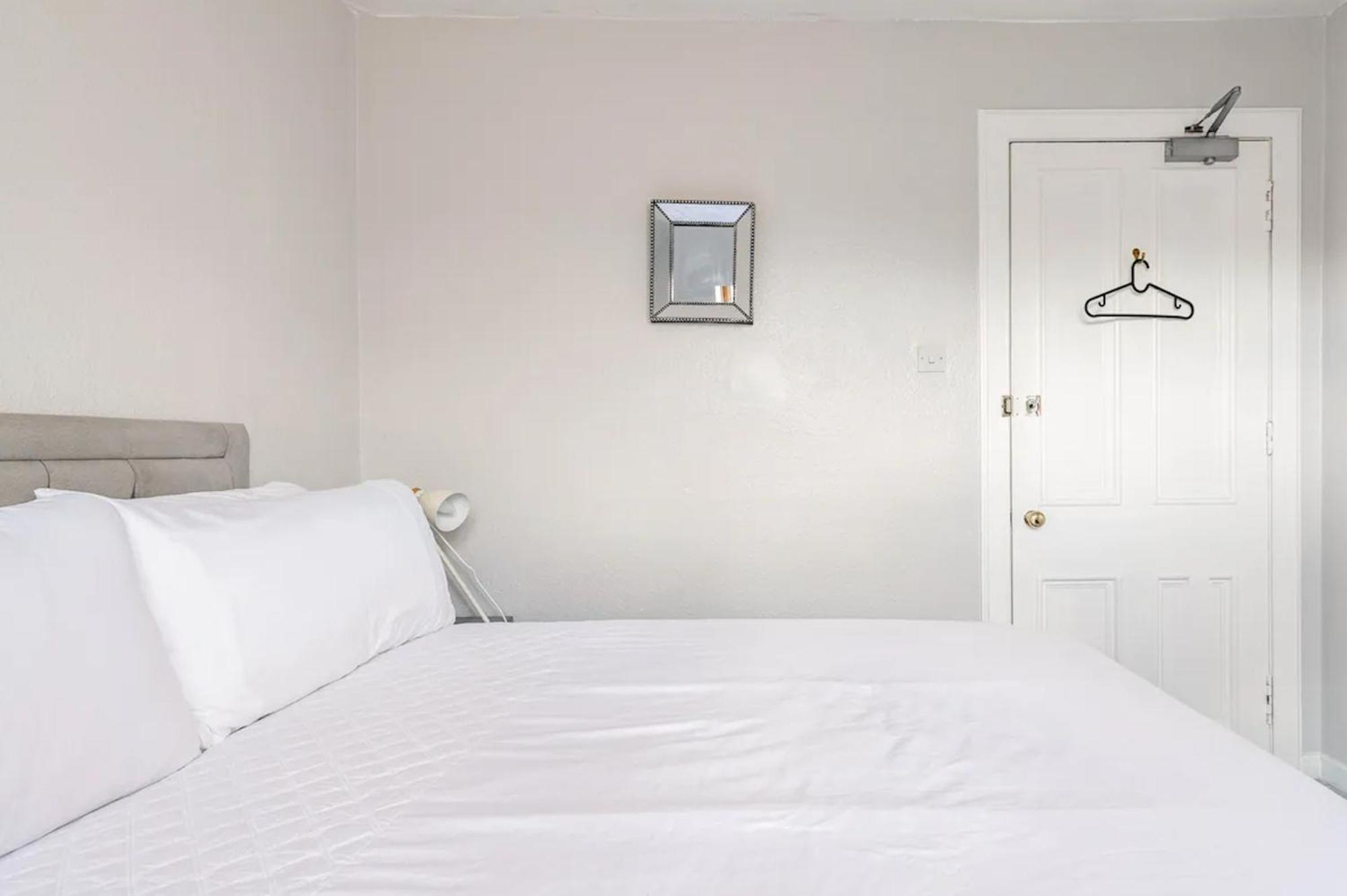 Lady Road Apartment Единбург Екстериор снимка
